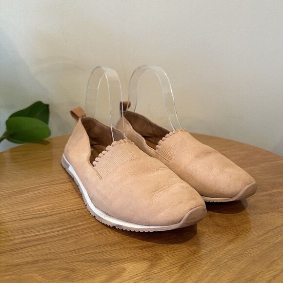 Kenneth Cole Gentle Souls Women’s Peach Lilah Ruffle Loafer Flat Shoes Size 8M - Picture 1 of 8